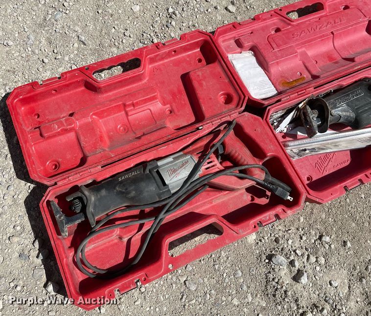 image for item MY9199 (5) Milwaukee reciprocating saws