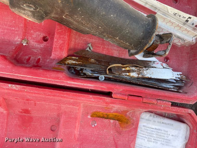 image for item MY9199 (5) Milwaukee reciprocating saws