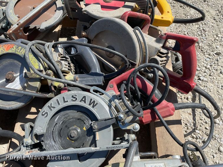 image for item MY9204 (12) circular saws