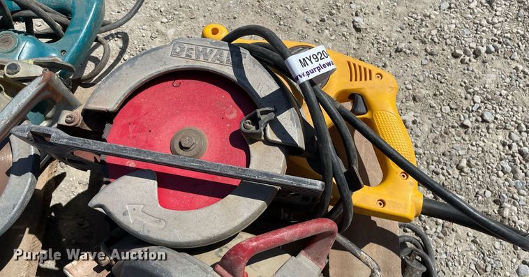 image for item MY9204 (12) circular saws