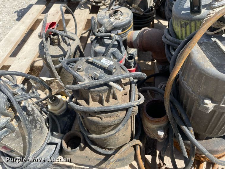 image for item MY9207 (16) submersible pumps