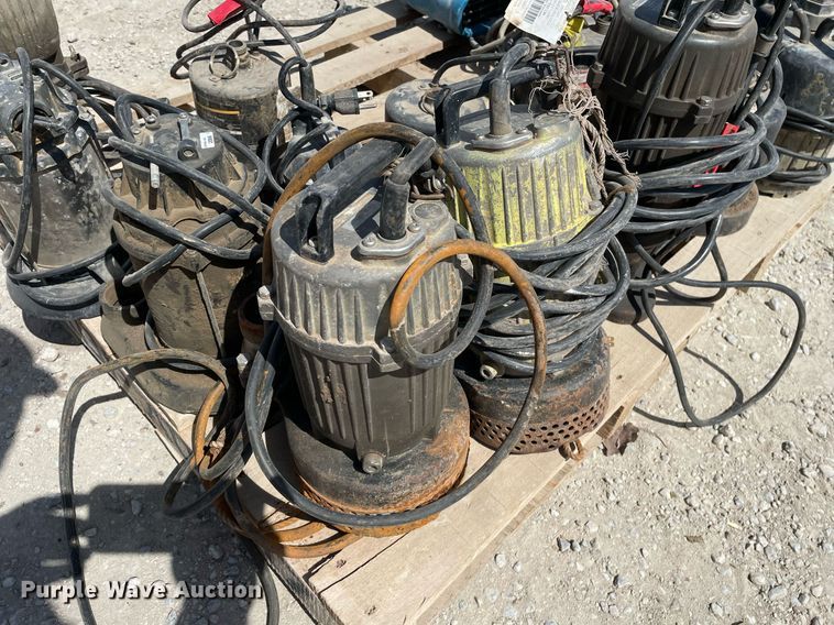 image for item MY9207 (16) submersible pumps