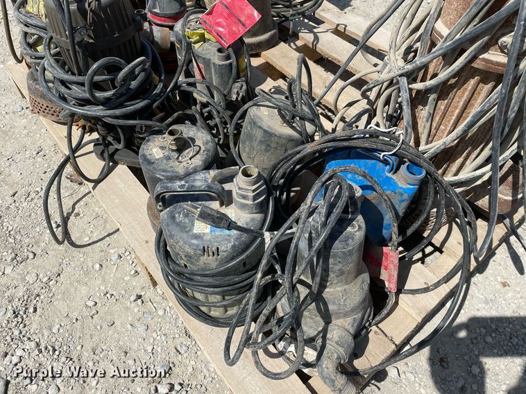 image for item MY9207 (16) submersible pumps