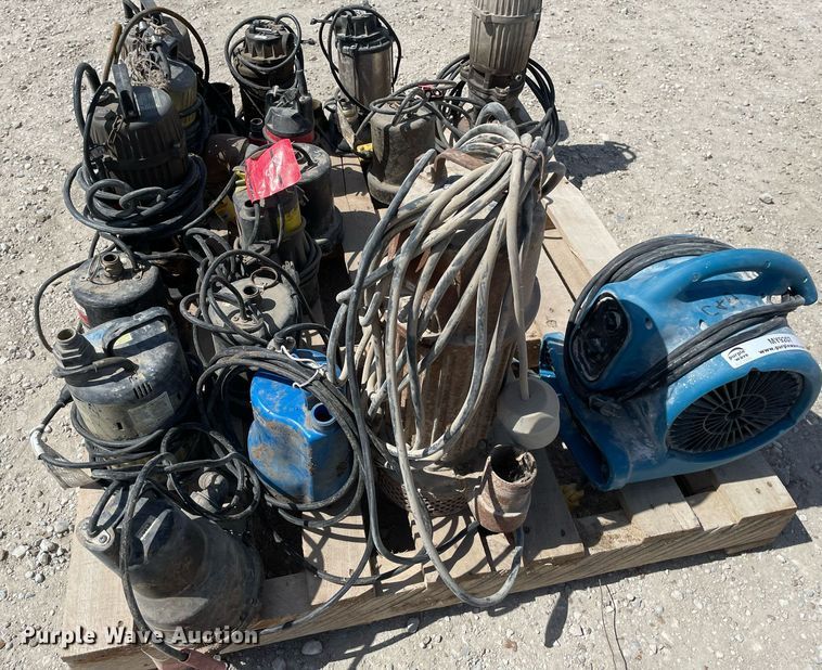 image for item MY9207 (16) submersible pumps