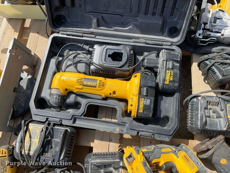 image for item MY9209 DeWalt  tools