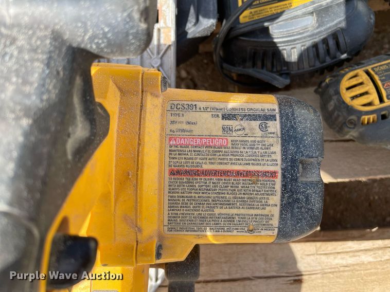 image for item MY9209 DeWalt  tools