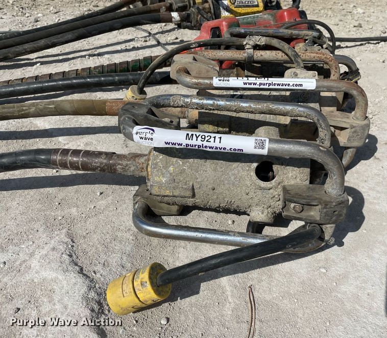 image for item MY9211 (7) concrete vibrators