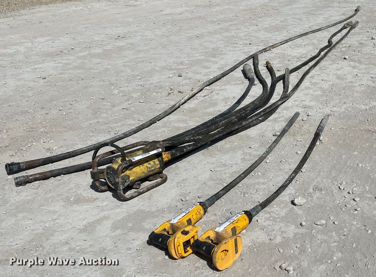 image for item MY9215 (3) concrete vibrators