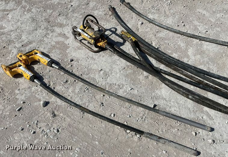 image for item MY9215 (3) concrete vibrators