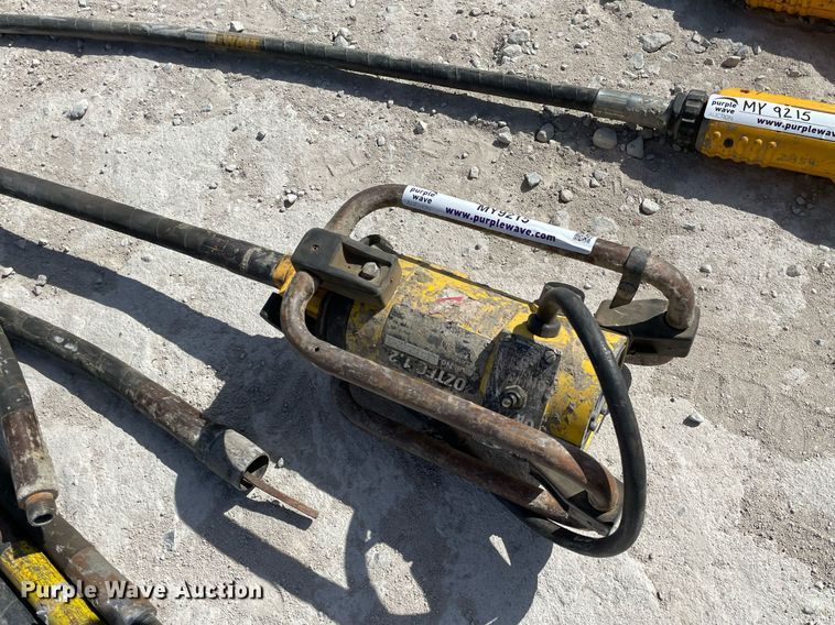 image for item MY9215 (3) concrete vibrators