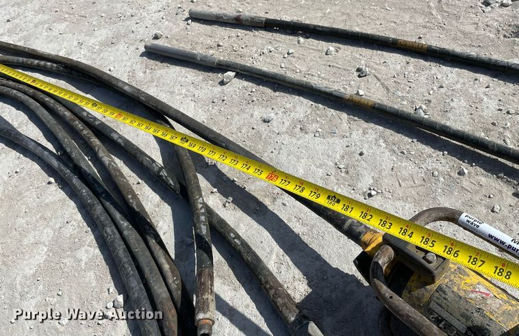 image for item MY9215 (3) concrete vibrators