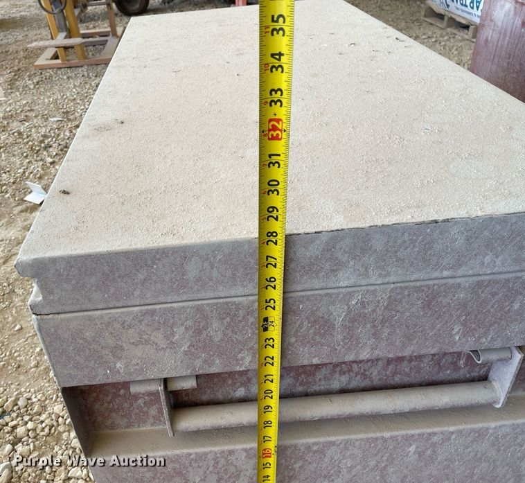 image for item MY9220 (3) toolboxes