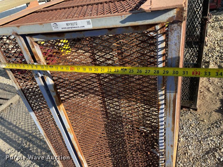 image for item MY9272 (11) propane tanks