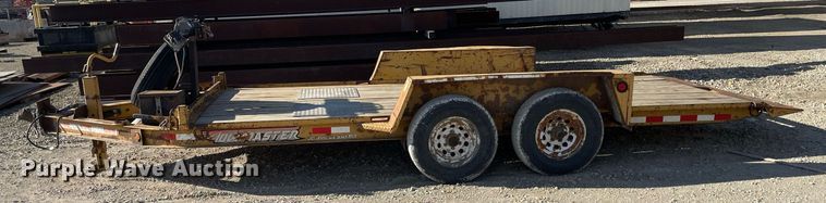 image for item MY9281 2002 Towmaster T-10T  tilt deck equipment trailer