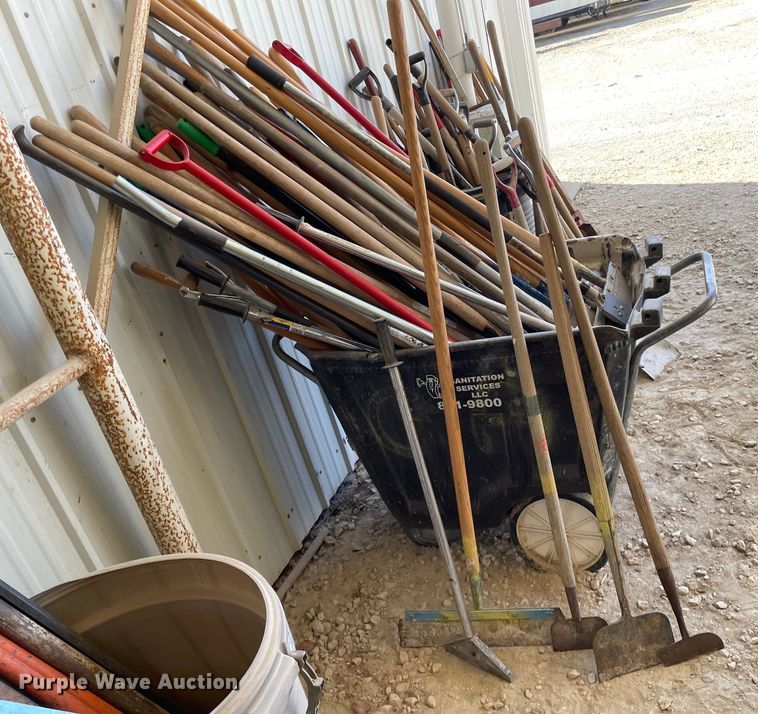 image for item MY9286 Approximately 40 scrapers