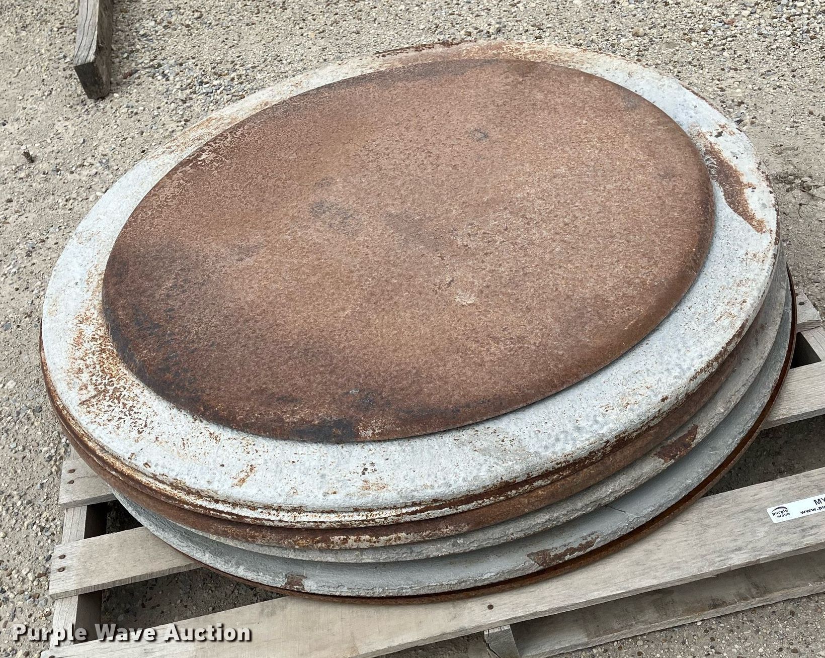 (7) power trowel float pans in Wichita, KS Item MY9098 sold Purple Wave