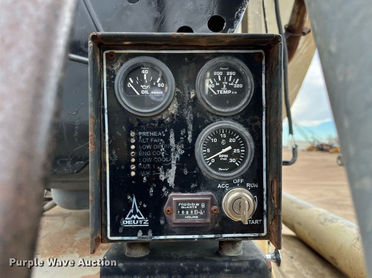 image for item DG5400 1974 Fruehauf  pneumatic dry bulk trailer