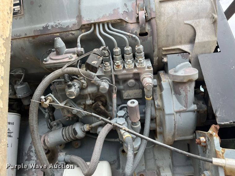 image for item DG5400 1974 Fruehauf  pneumatic dry bulk trailer