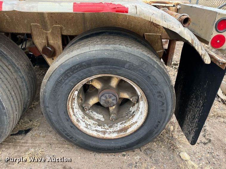 image for item DG5400 1974 Fruehauf  pneumatic dry bulk trailer