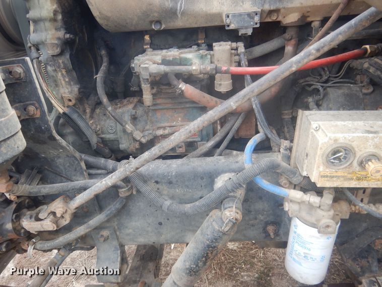 image for item DJ7012 1995 International 9300  dump truck