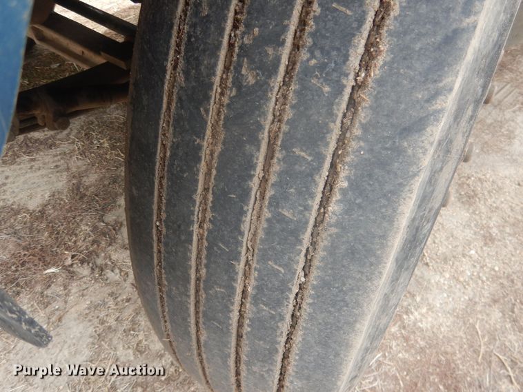 image for item DJ7012 1995 International 9300  dump truck