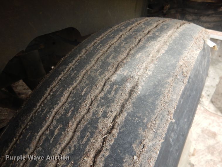 image for item DJ7012 1995 International 9300  dump truck