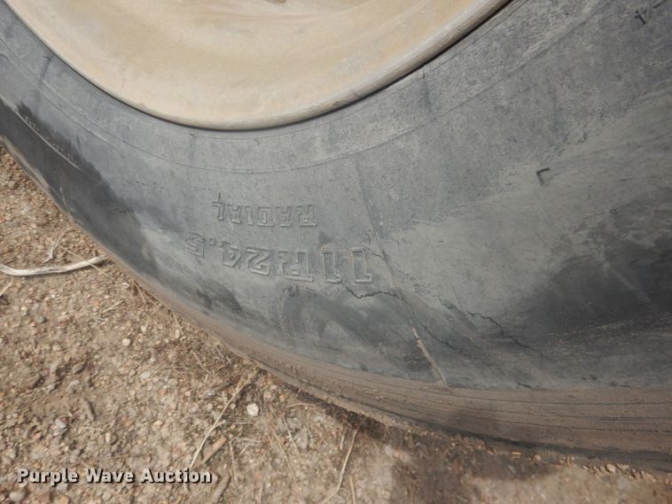 image for item DJ7012 1995 International 9300  dump truck