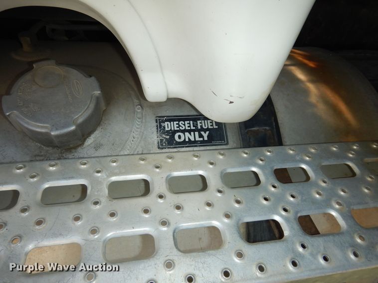 image for item DK1731 2004 Sterling L9500  flatbed truck