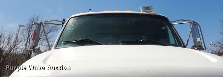 image for item DK1731 2004 Sterling L9500  flatbed truck