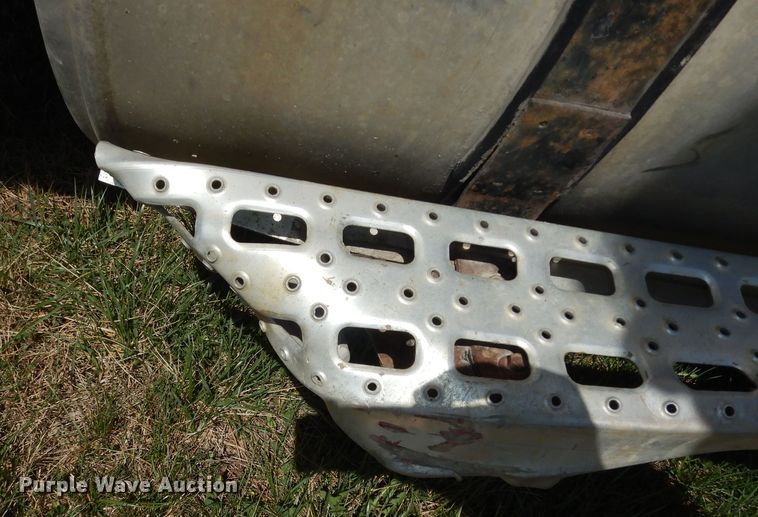 image for item DK1731 2004 Sterling L9500  flatbed truck