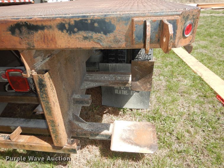 image for item DK1731 2004 Sterling L9500  flatbed truck