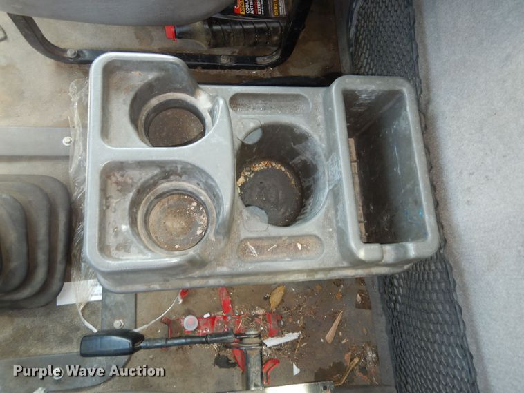 image for item DK1731 2004 Sterling L9500  flatbed truck