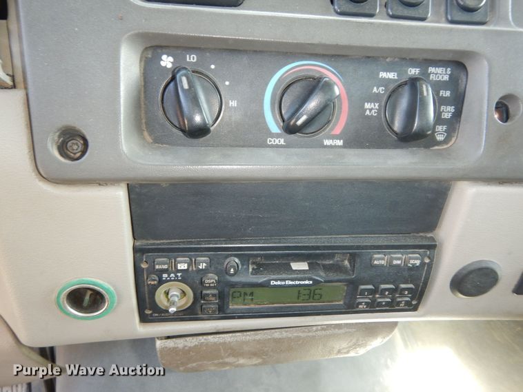 image for item DK1731 2004 Sterling L9500  flatbed truck