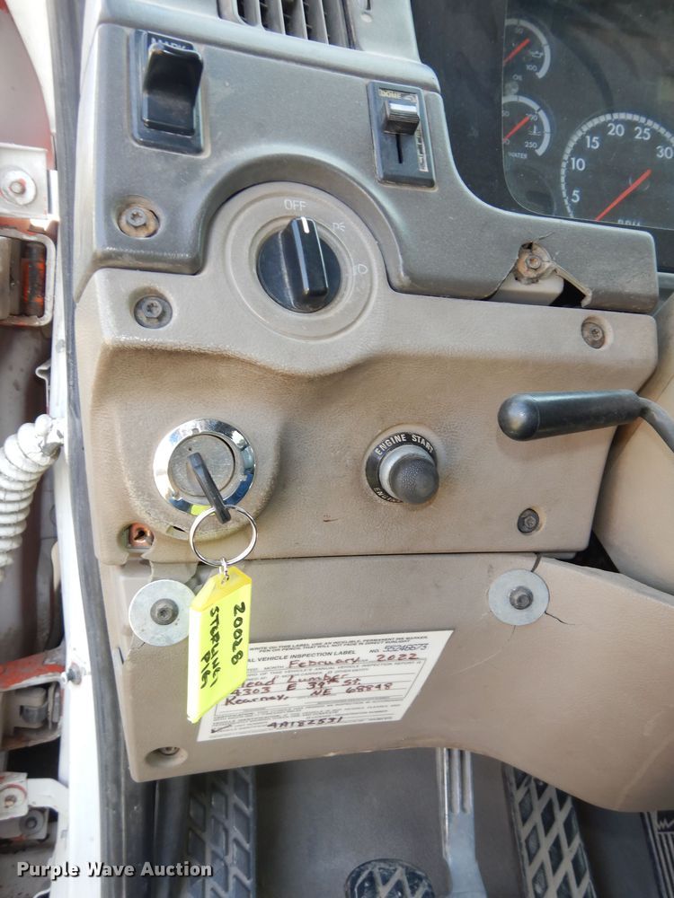 image for item DK1731 2004 Sterling L9500  flatbed truck