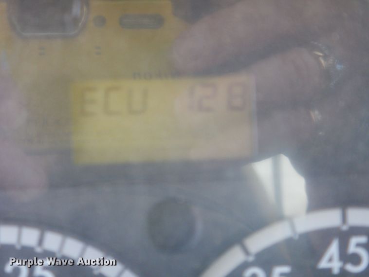 image for item DK1731 2004 Sterling L9500  flatbed truck