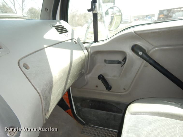 image for item DK1731 2004 Sterling L9500  flatbed truck