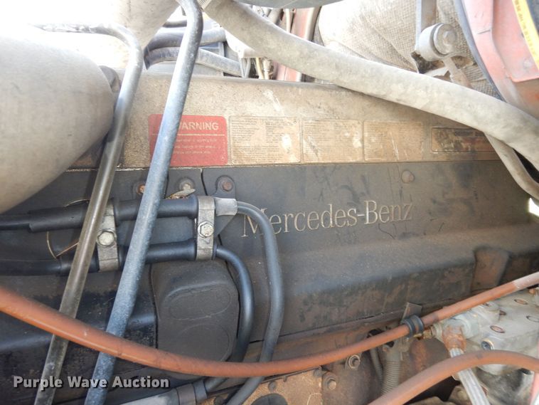 image for item DK1731 2004 Sterling L9500  flatbed truck