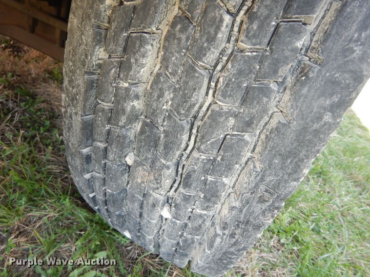 image for item DK1731 2004 Sterling L9500  flatbed truck