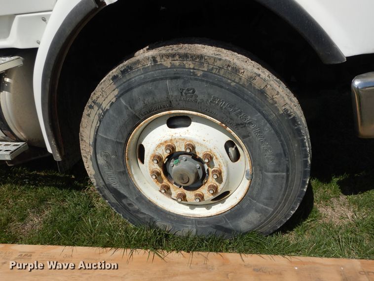 image for item DK1731 2004 Sterling L9500  flatbed truck