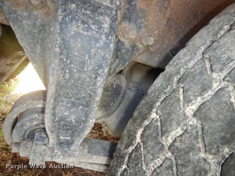 image for item DK1731 2004 Sterling L9500  flatbed truck