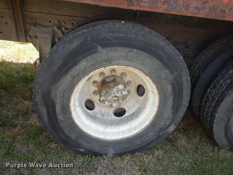 image for item DK1731 2004 Sterling L9500  flatbed truck