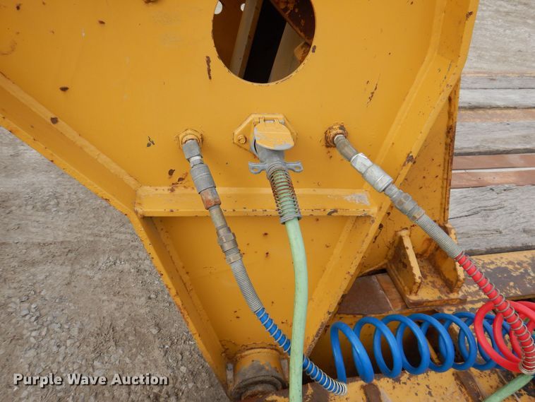 image for item DK5209 1998 Dynaweld 207  lowboy equipment trailer