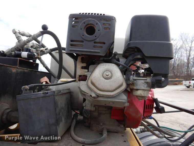 image for item DK5209 1998 Dynaweld 207  lowboy equipment trailer