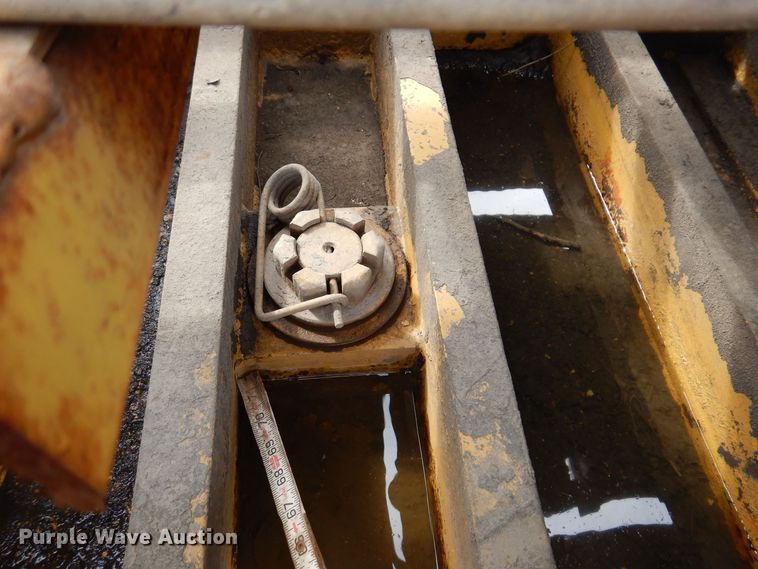 image for item DK5209 1998 Dynaweld 207  lowboy equipment trailer