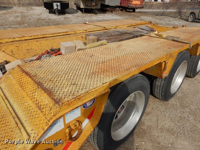 image for item DK5209 1998 Dynaweld 207  lowboy equipment trailer
