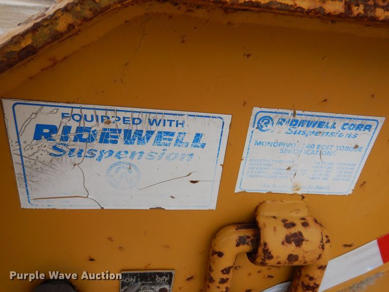 image for item DK5209 1998 Dynaweld 207  lowboy equipment trailer