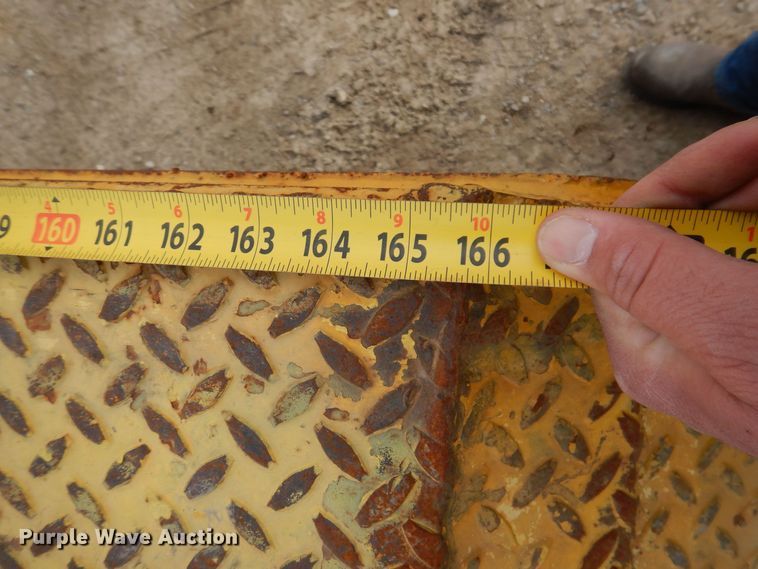 image for item DK5209 1998 Dynaweld 207  lowboy equipment trailer