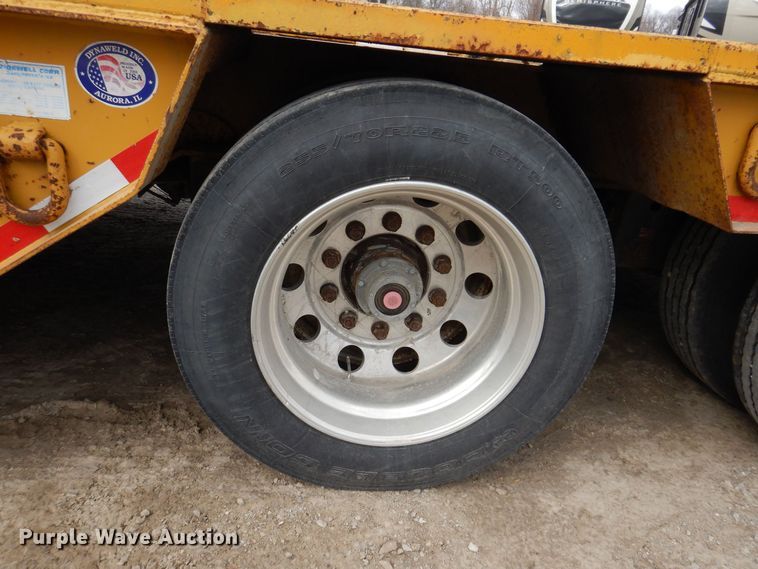 image for item DK5209 1998 Dynaweld 207  lowboy equipment trailer