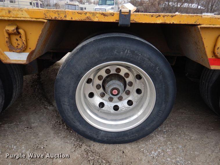 image for item DK5209 1998 Dynaweld 207  lowboy equipment trailer