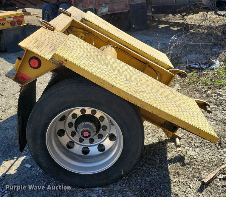 image for item DK5209 1998 Dynaweld 207  lowboy equipment trailer